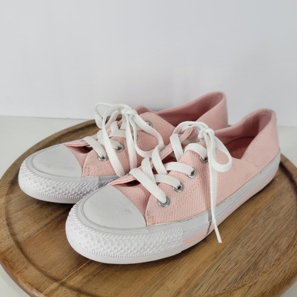 Converse‎ Chuck Taylor All Star Coral Ox low-top sneakers in a pink/coral Sz 6